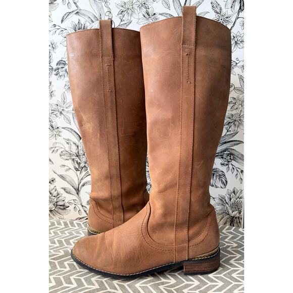 Very Volatile Shoes - Very Votatile Mel Women's Brown Leather High Boots Size 7.5 Gold Trim